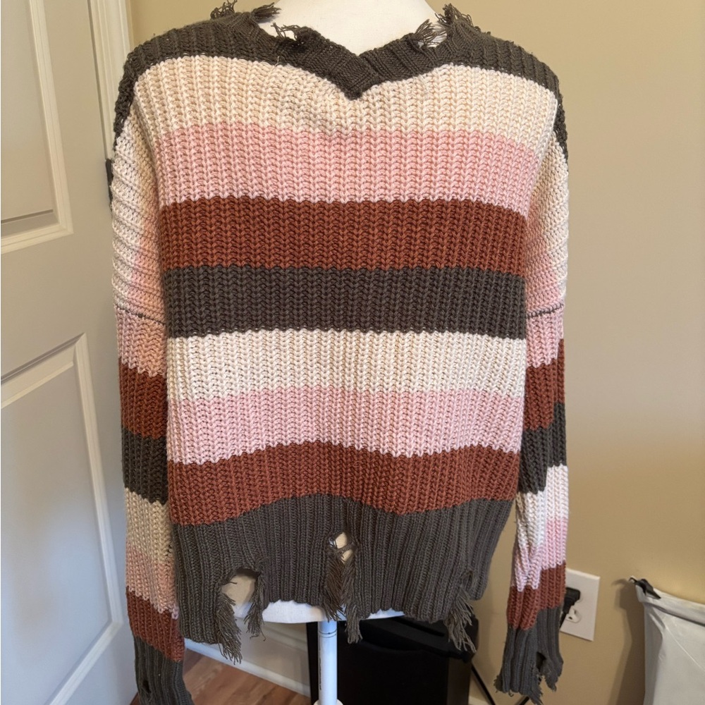 Wonderly sweater women’s size small fall colors distressed - Picture 4 of 6